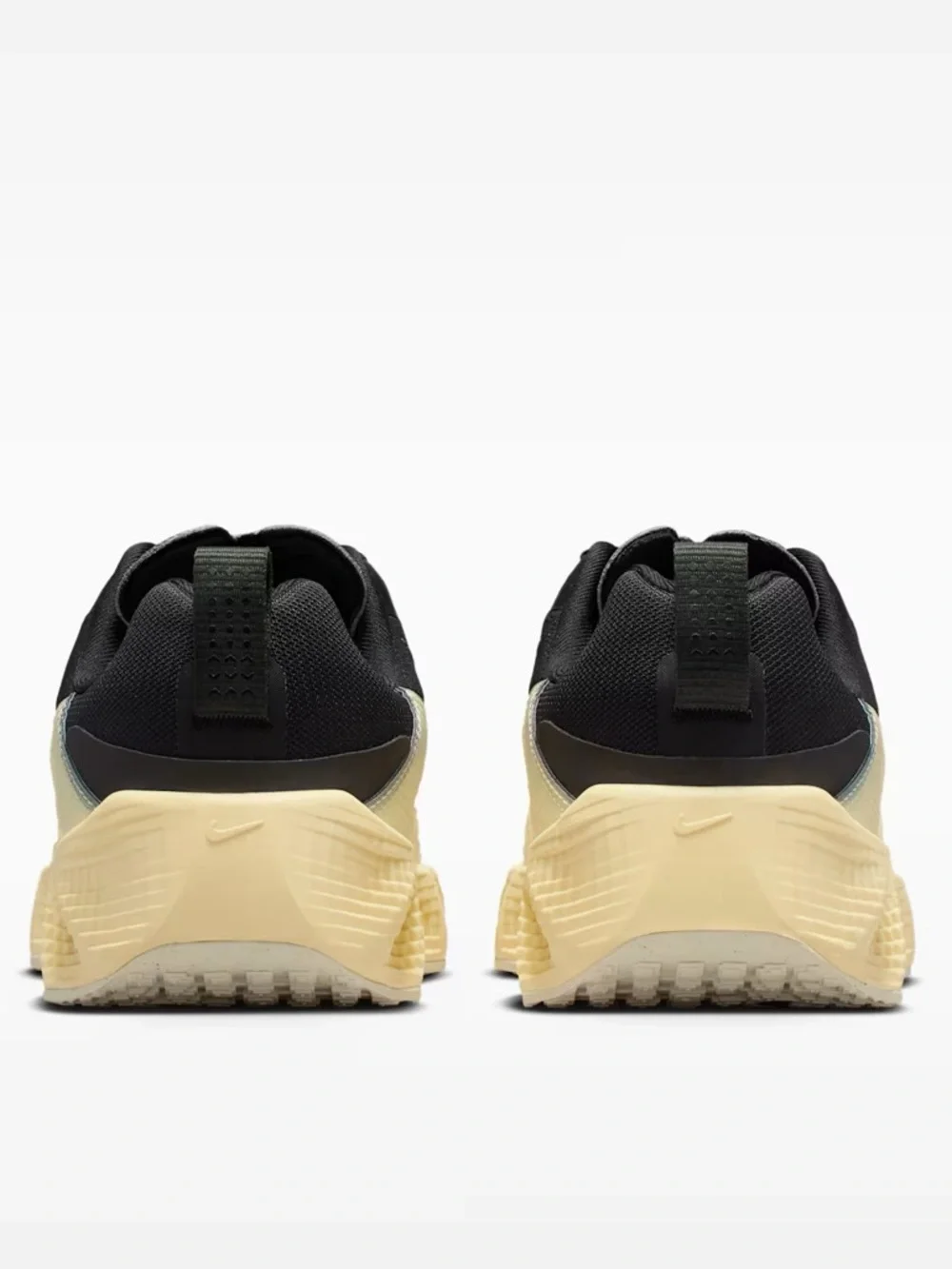 🆕 Nike Ava Rovers New in Box Size 7.5 Women